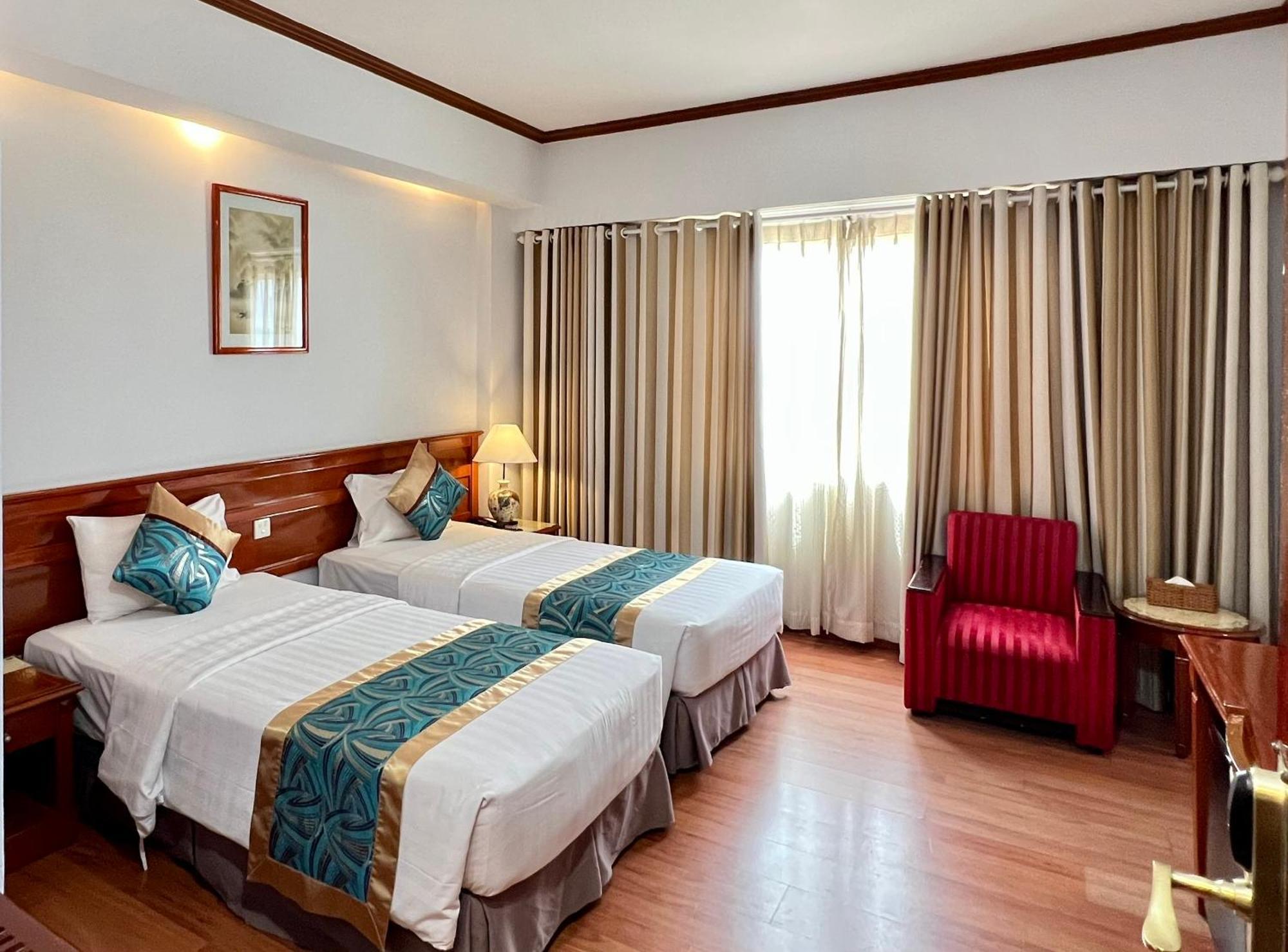 Oscar Saigon Hotel 4*